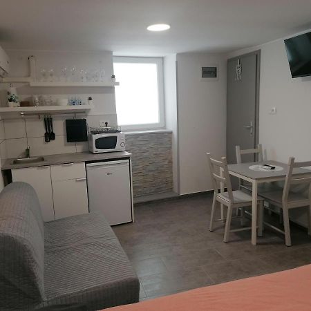 Apartment Dorina Piran Eksteriør billede